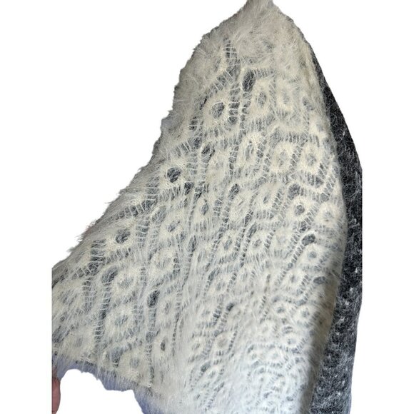 My Beloved Women's Sweater Vest One Size White Black Fuzzy Soft Wool Blend Open - Picture 5 of 12